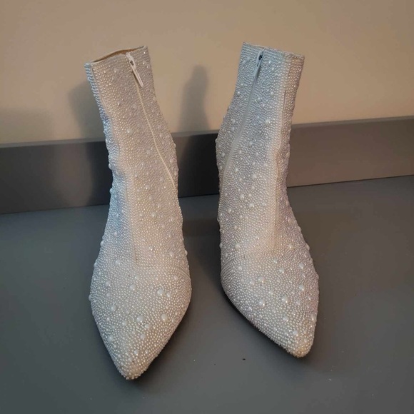 Betsy Johnson Pearl Boots - Picture 2 of 3